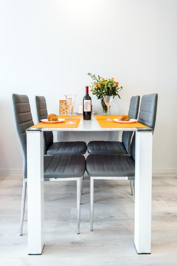 Apartment Orange Dream Γκντανσκ Εξωτερικό φωτογραφία